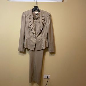 Light Beige Pant Suit (set)